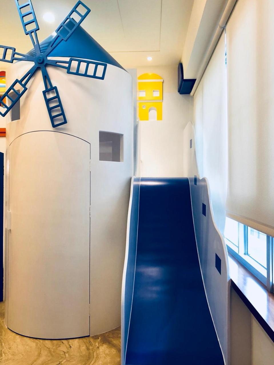 Fun Holiday Family Hostel Tainan Bagian luar foto